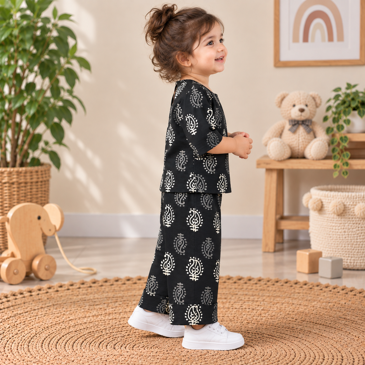 Black Toddler Lounge Set – 2-Piece Relaxed Co-ord